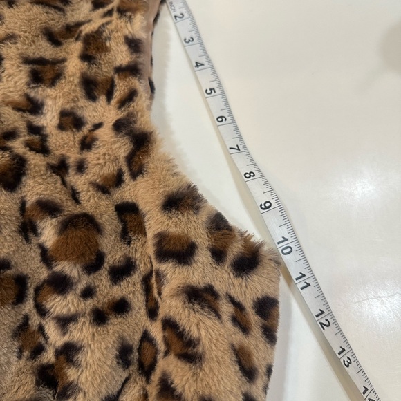 Southern Stitch Luxurious Animal Print High Collar Faux Fur Zip Vest Size Medium - Picture 9 of 10
